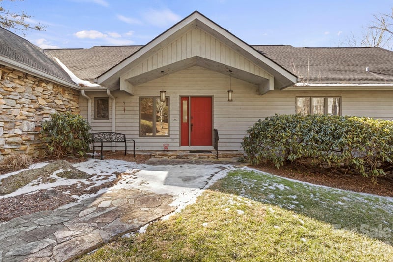404 Browning Rd, Hendersonville, NC 28791