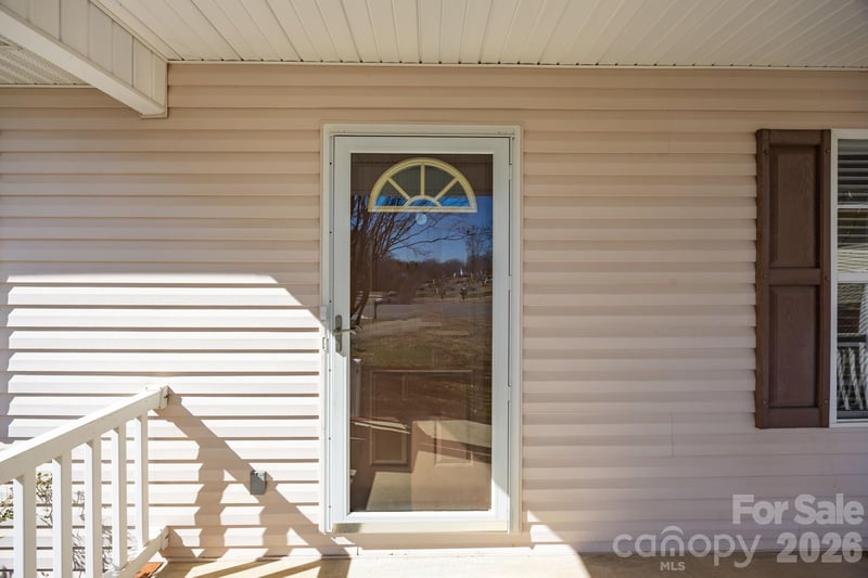 300 Chinaberry Dr, China Grove, NC 28023