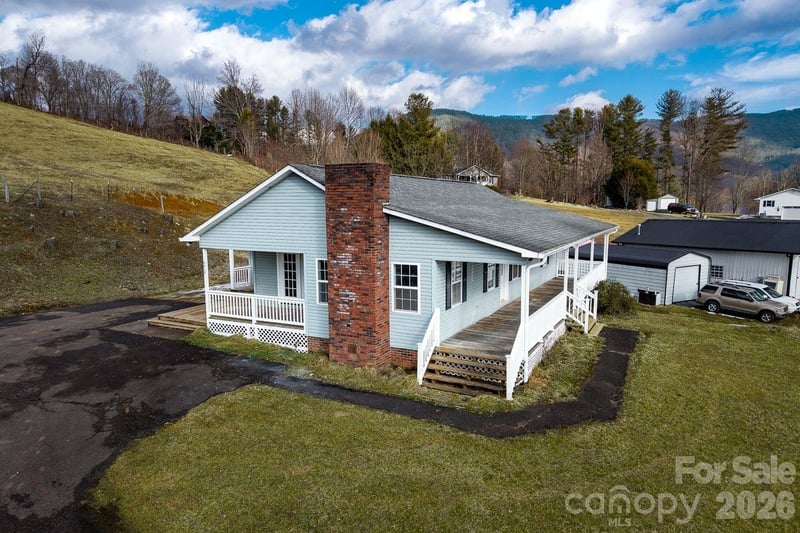 7215 Hwy 421 Hw, Vilas, NC 28692