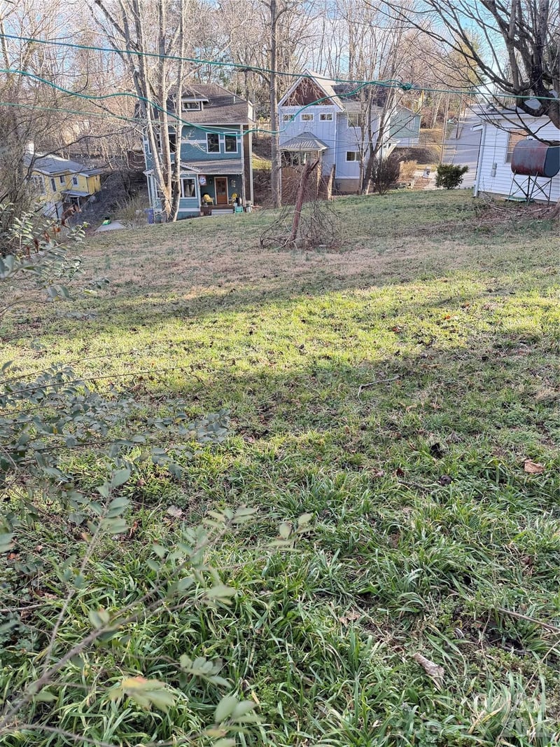 90 Tremont St #4, Asheville, NC 28806