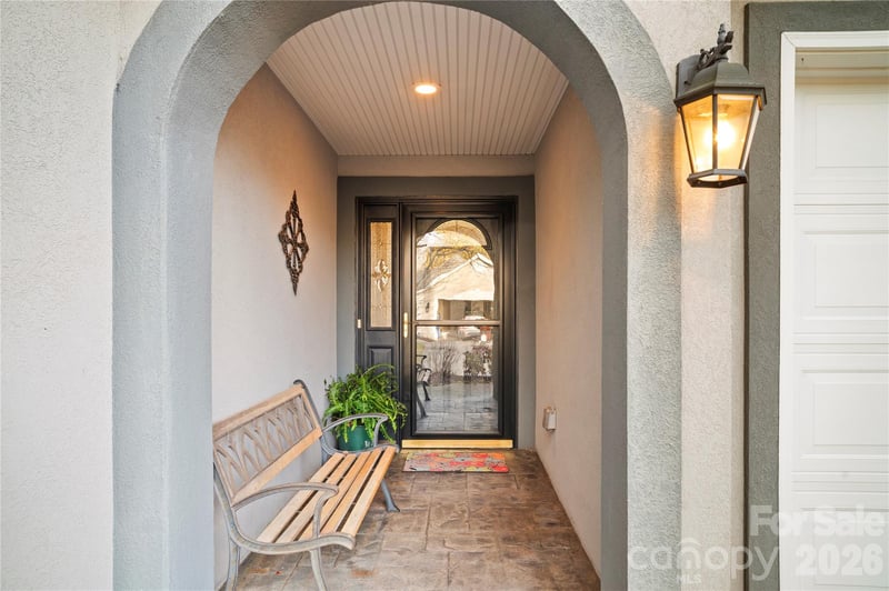 13 Stonebridge Dr, Asheville, NC 28805