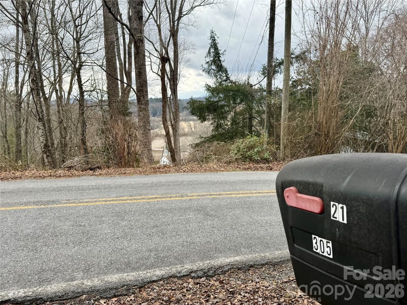 305 Rich Mountain Rd, Brevard, NC 28712
