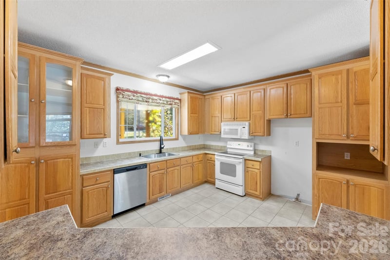 2411 Mission Rd, York, SC 29745