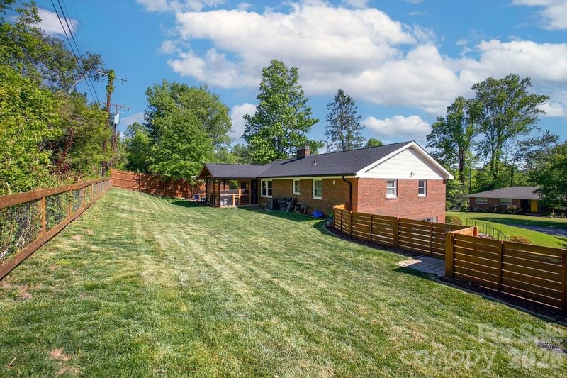 84 Far Hills Ter, Brevard, NC 28712