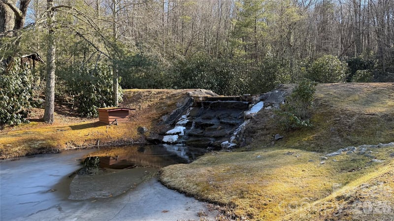 207 Receptive Dr #29, Glenville, NC 28736