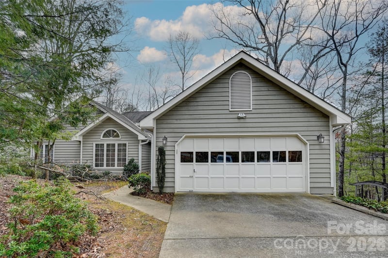 27 Cedar Summit Rd, Asheville, NC 28803