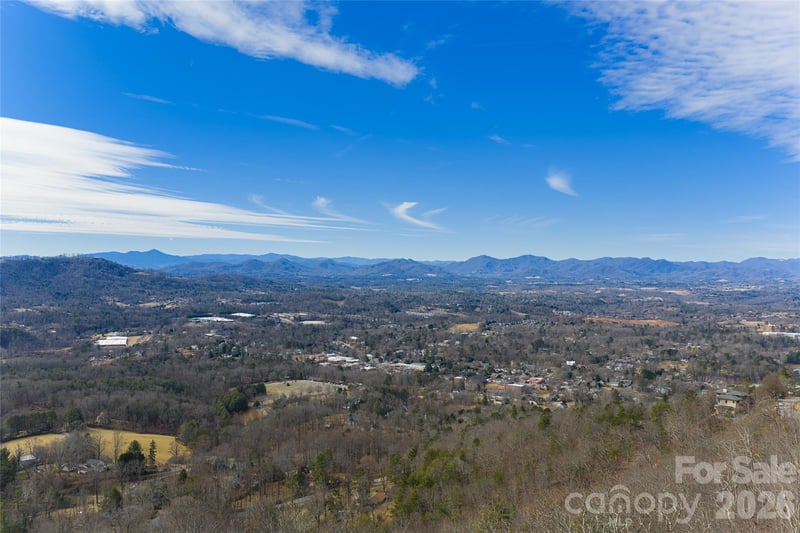 5 Longstreet Ct #17, Weaverville, NC 28787