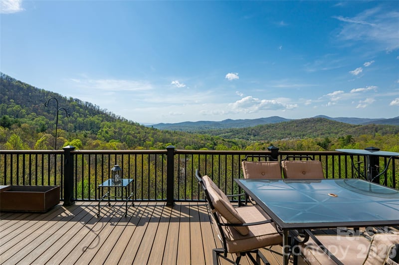 116 Dalya Rd, Swannanoa, NC 28778
