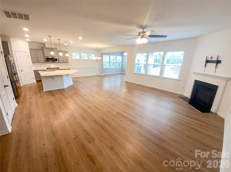 200 Sweet Briar Dr, Fort Mill, SC 29707