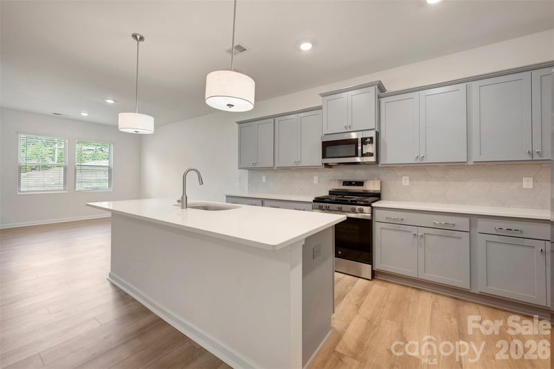 1727 Boulder Ridge Dr, Gastonia, NC 28052