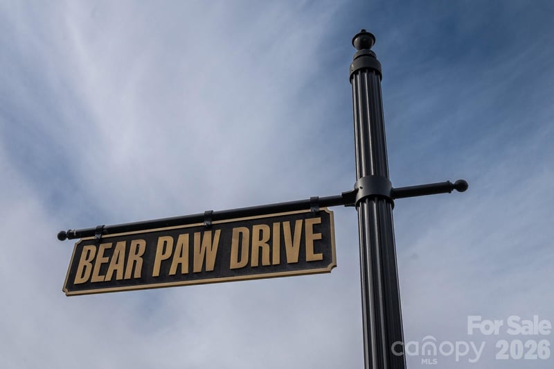 504 Bear Paw Dr, Waxhaw, NC 28173