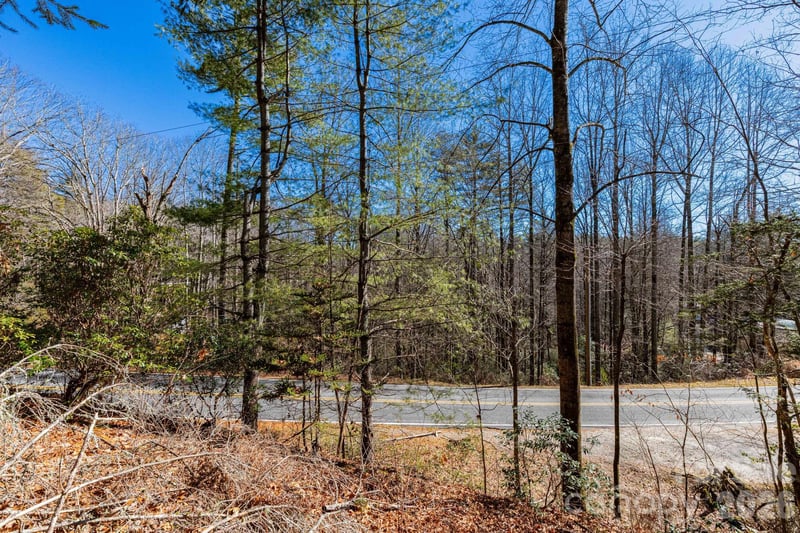 999 Flat Creek Valley Rd, Lake Toxaway, NC 28747