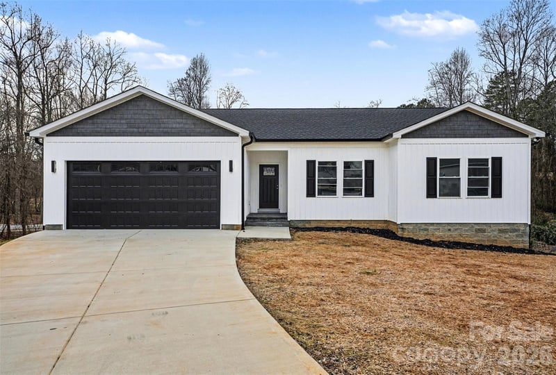 3137 Riber Ln, Claremont, NC 28610