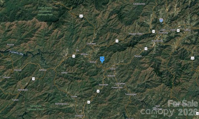 84 Ahoya Trl, Whittier, NC 28789