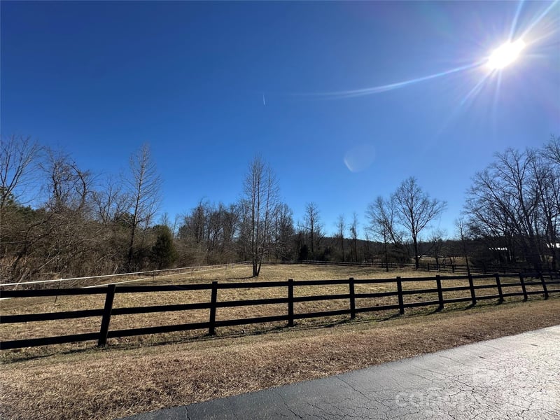 99999 River Crest Pw, Rutherfordton, NC 28139
