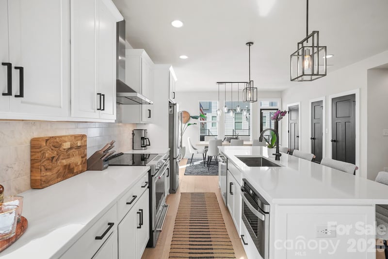 6021 Irwins Branch Dr, Charlotte, NC 28217
