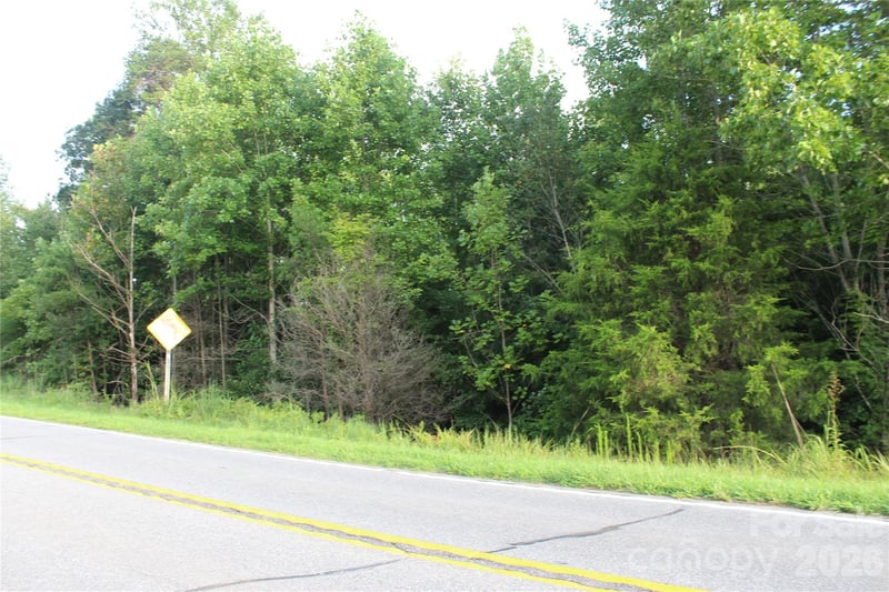 3609 Nc 10 Hw, Claremont, NC 28610