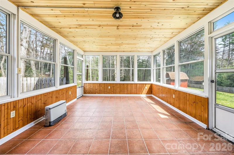 32 Ashley Pl, Etowah, NC 28729