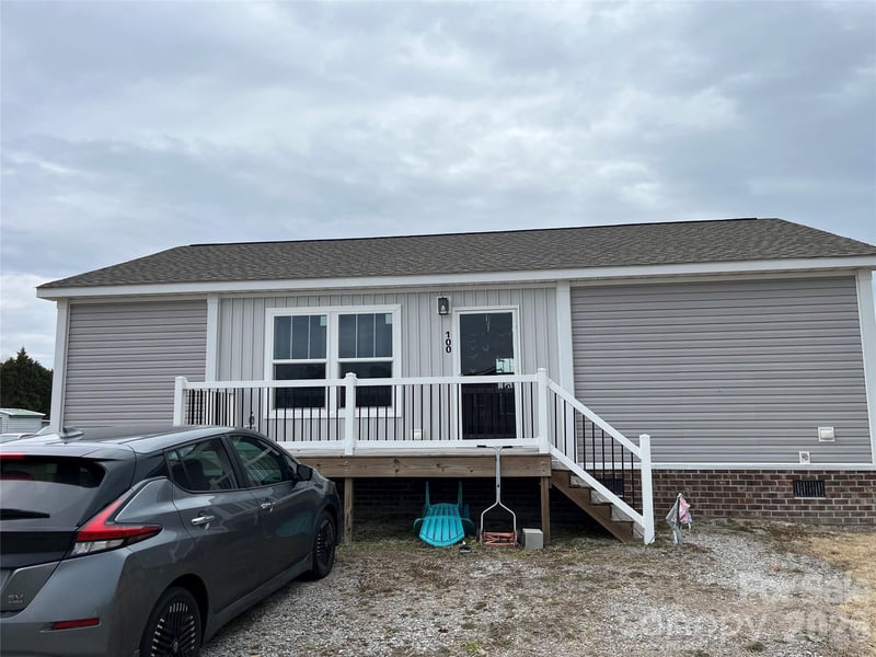 100 Amber Ct, Whitakers, NC 27891