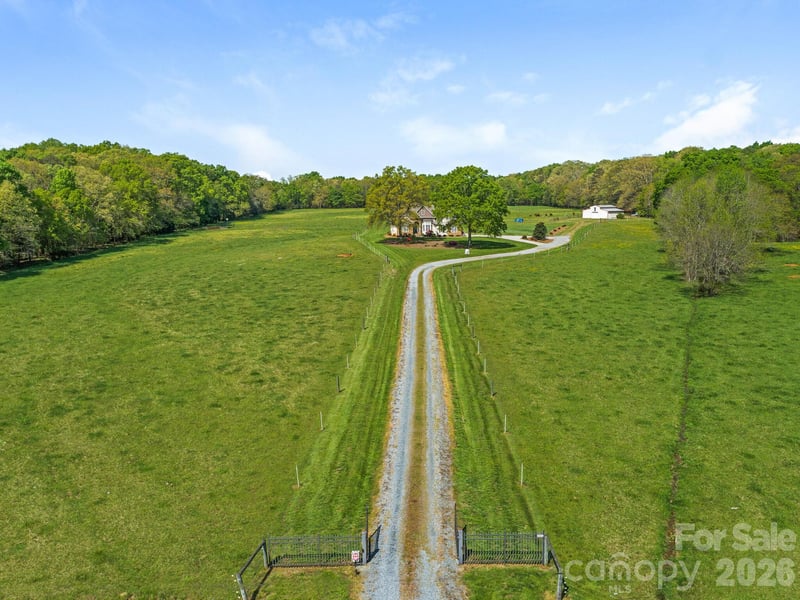 16160 Hopewell Church Rd, Midland, NC 28107