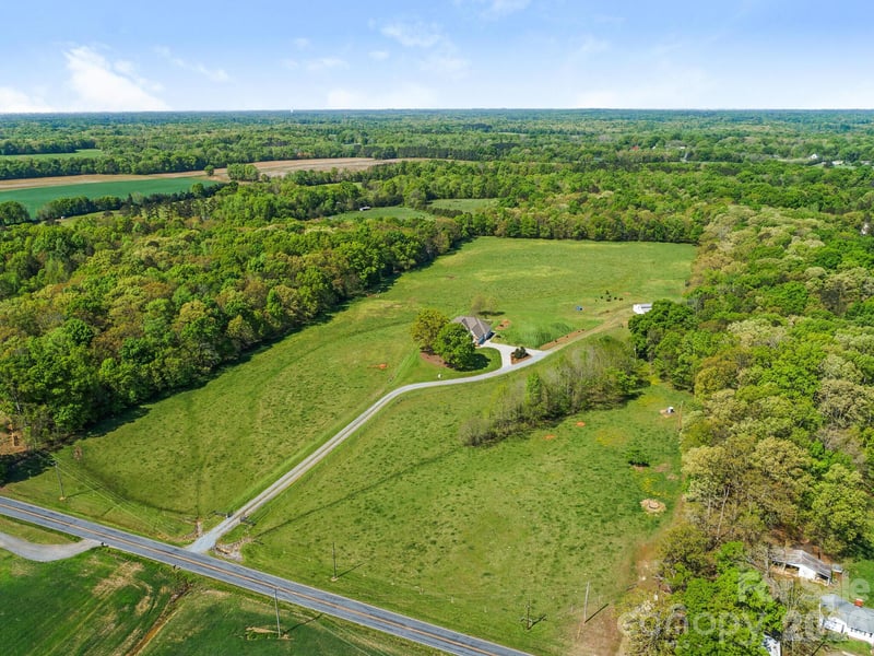 16160 Hopewell Church Rd, Midland, NC 28107