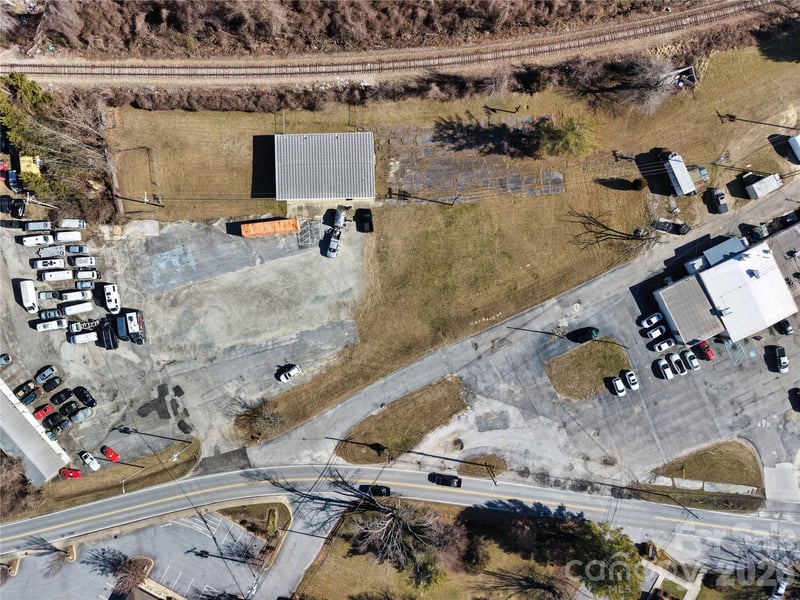 802 Grove St, Hendersonville, NC 28792