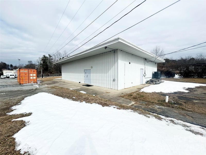 802 Grove St, Hendersonville, NC 28792