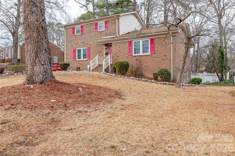 611 Park Ave, Roanoke Rapids, NC 27870