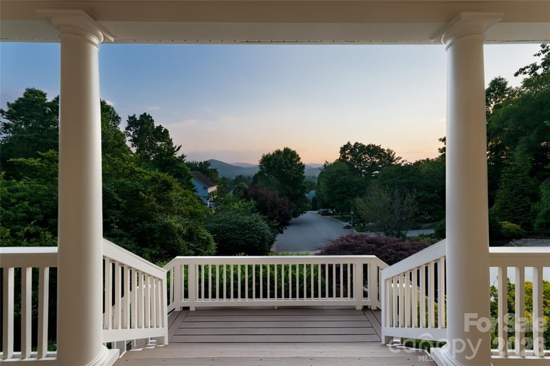 22 Rosebay Ln, Asheville, NC 28803