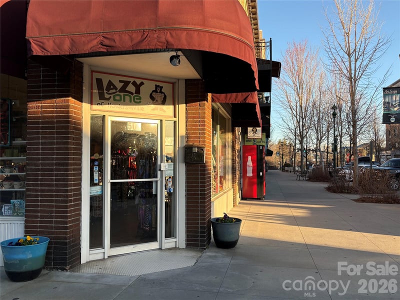 501 Main St, Hendersonville, NC 28792