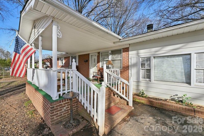 5075 Lewis Rd, Gastonia, NC 28052