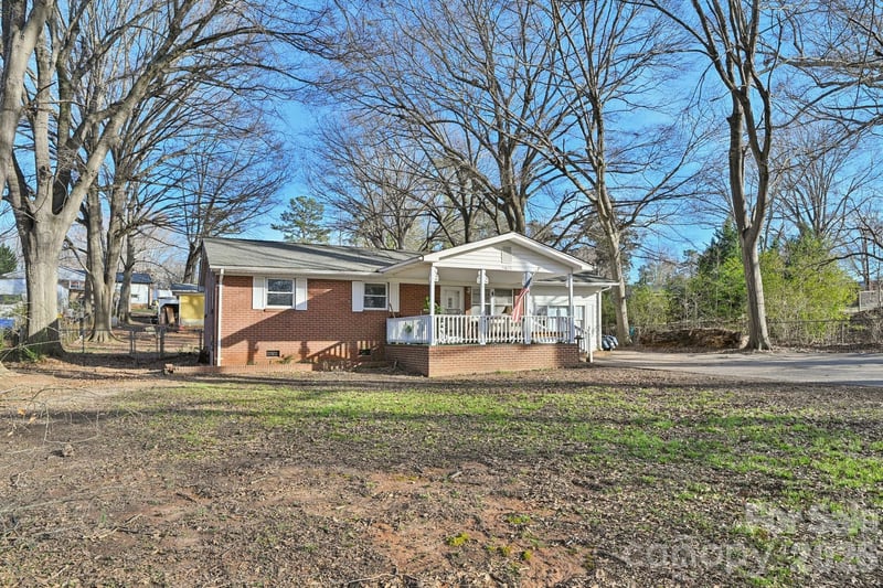 5075 Lewis Rd, Gastonia, NC 28052