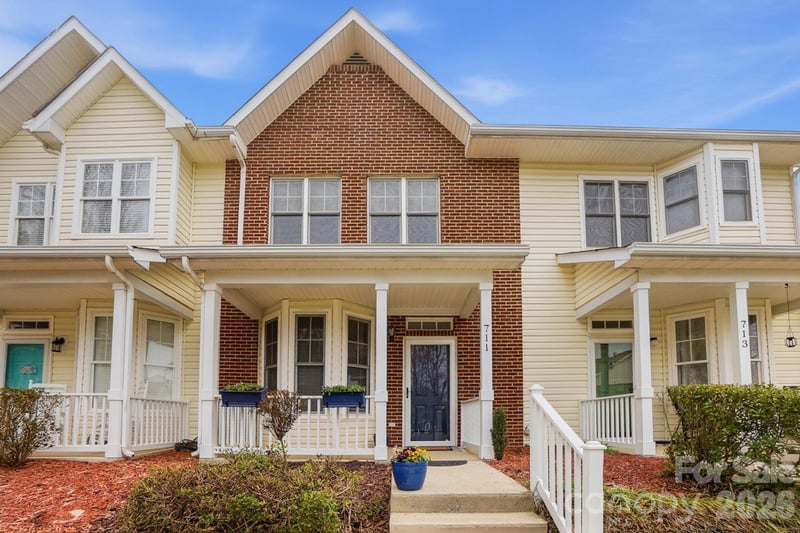 711 Stone Village Dr, Fort Mill, SC 29708