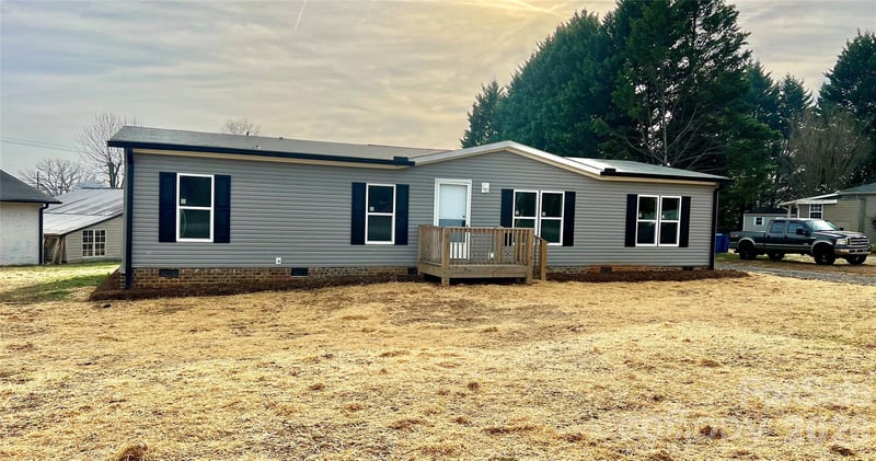 7500 Millersville Rd, Taylorsville, NC 28681