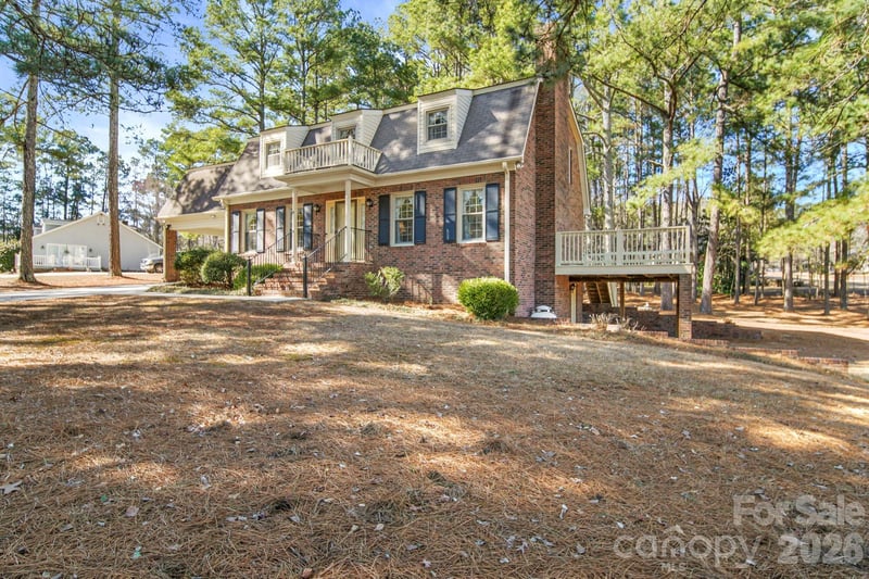 219 Williamsburg Ln, Wadesboro, NC 28170