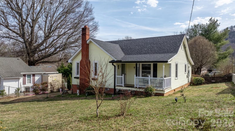 88 Lincoln Ave, Marion, NC 28752