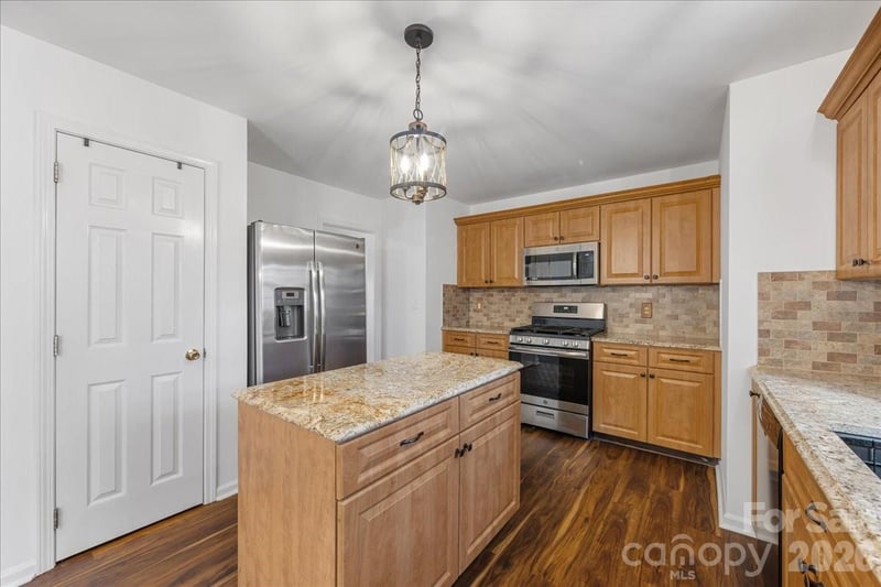14242 Carolina Forest Ct, Charlotte, NC 28273