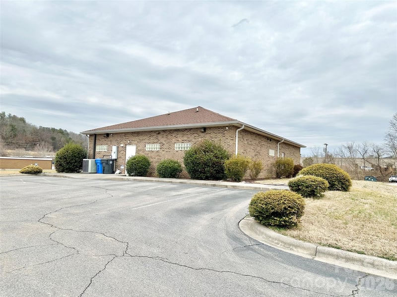 527 West Park Cir, North Wilkesboro, NC 28659