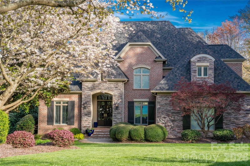 4628 Sierra View Dr, Denver, NC 28037