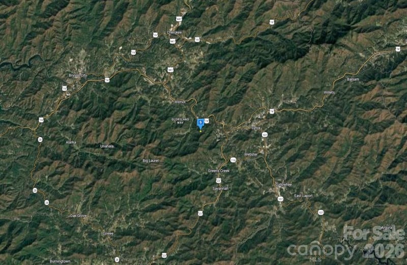 80 Hartwell Ln, Whittier, NC 28789