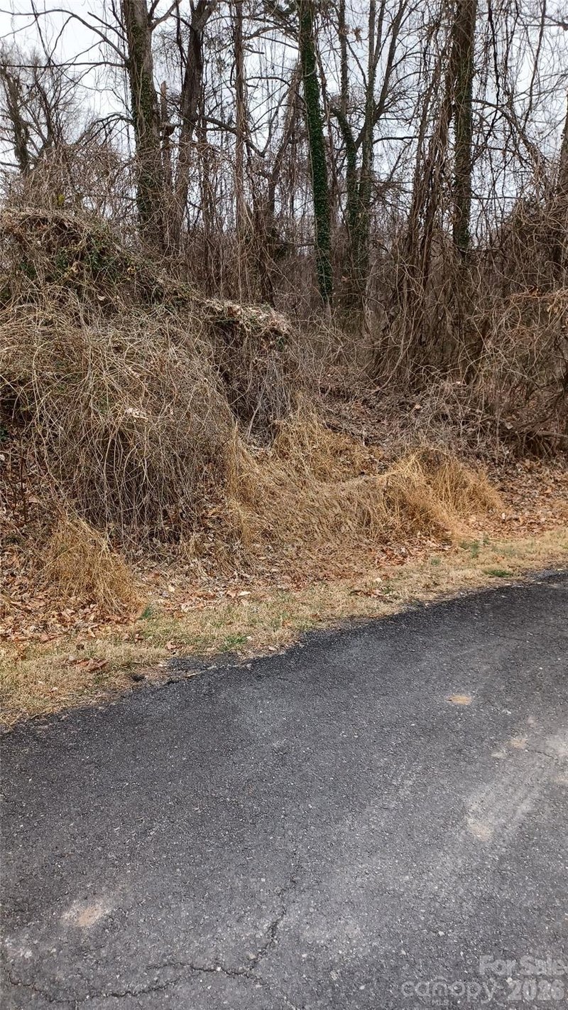 Frank St, Mount Airy, NC 27030