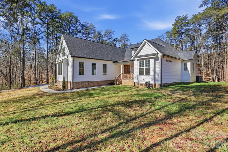 4980 Foster Rd, Cleveland, NC 27013