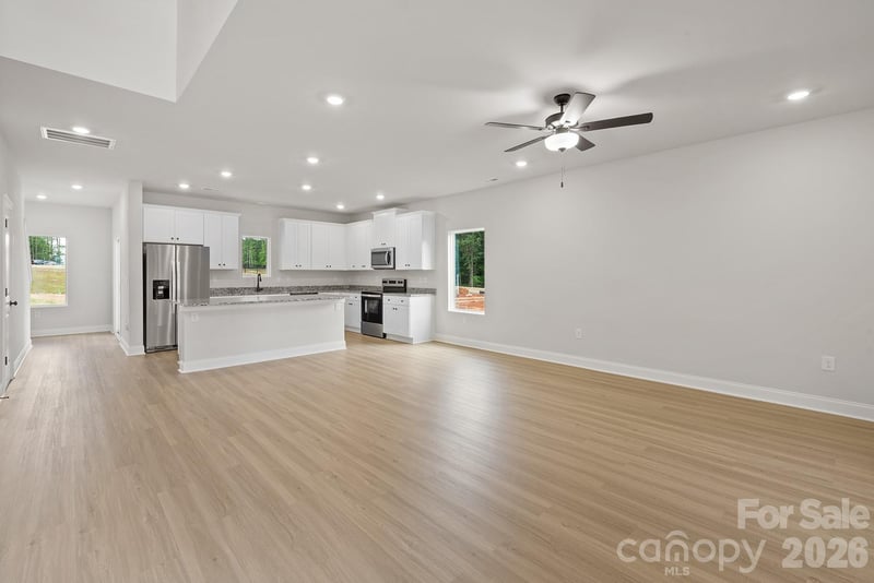 6734 Fairford Dr, Charlotte, NC 28215