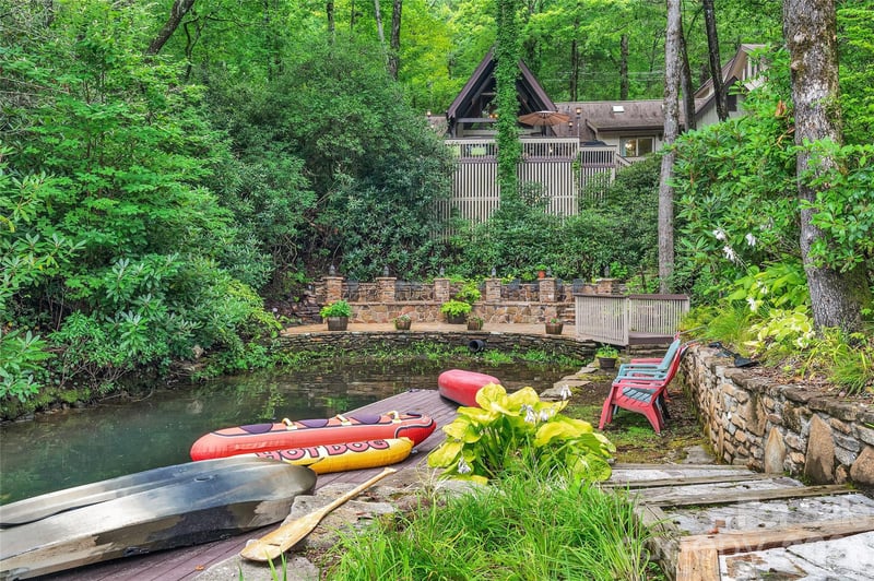 562 West Club Blvd, Lake Toxaway, NC 28747