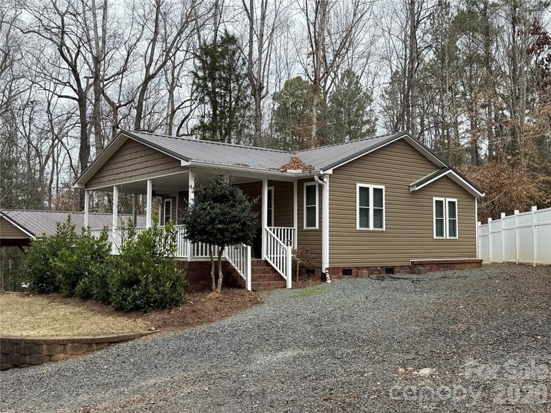 110 Indian Harbor Cir #E237/238, Mount Gilead, NC 27306