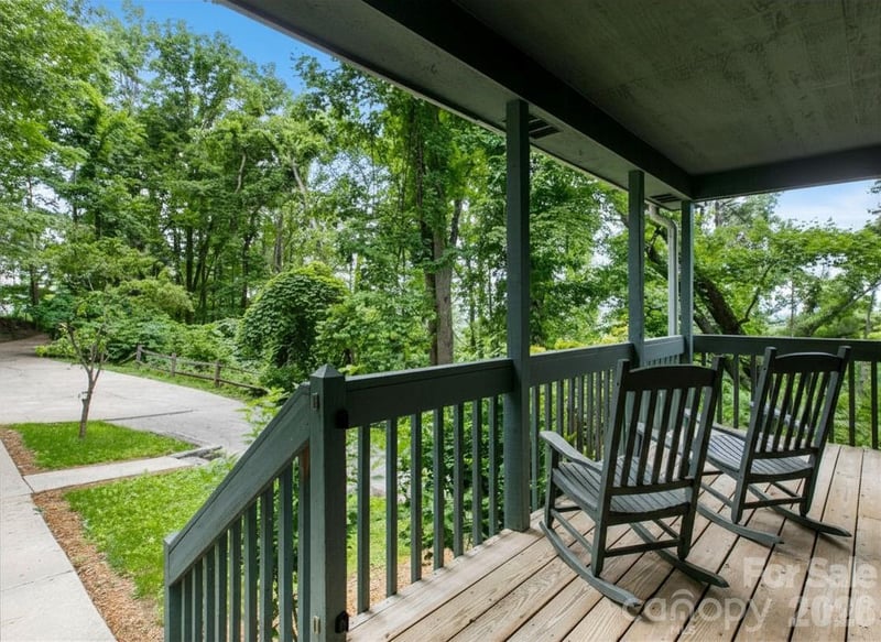 44 Leisure Mountain Rd, Asheville, NC 28804