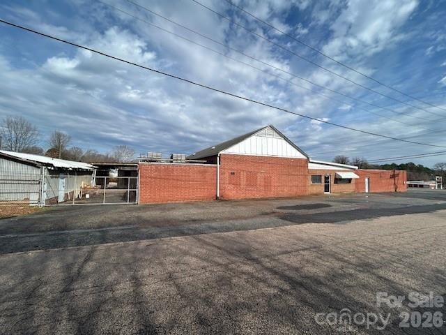 203 29th St, Kannapolis, NC 28083