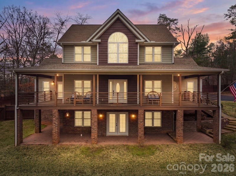 21 Hope Rd, Weaverville, NC 28787