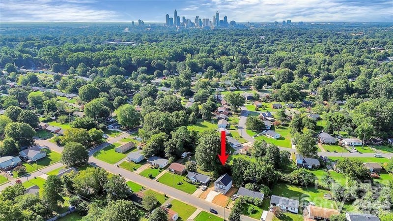 2833 Southwest Blvd, Charlotte, NC 28216