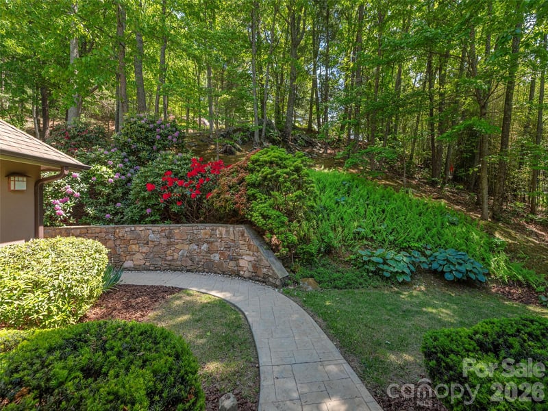 68 Crestwood Rd, Asheville, NC 28804